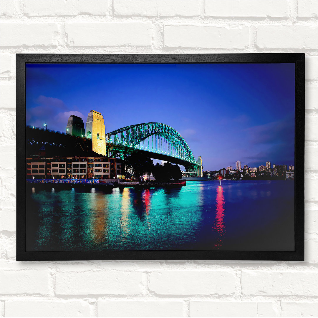 Sydney Harbour Bridge Blue Glow - Closed Corner Frame Kunstdrucke auf Holz