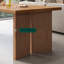 Ensemble de table en bois massif élégant et durable-106897246