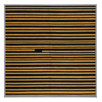 Tapis brun à rayures horizontales lavable à la machine