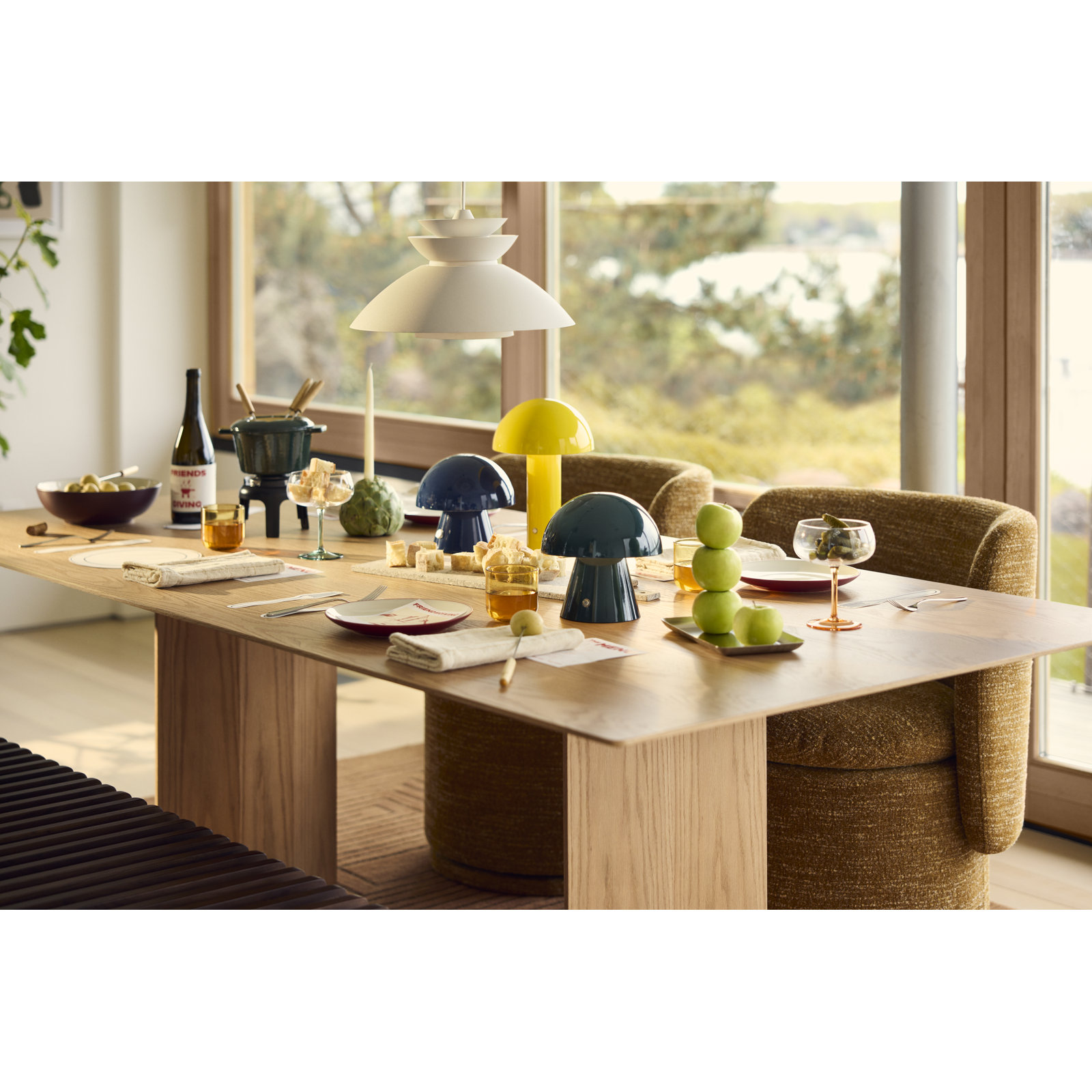 Viv Metal Desk Lamp, Yellow