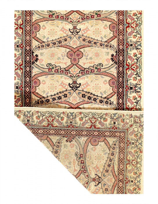 Tapis en laine d'agneau unique 10 pi 2 po x 2 pi 7 po Gulustan