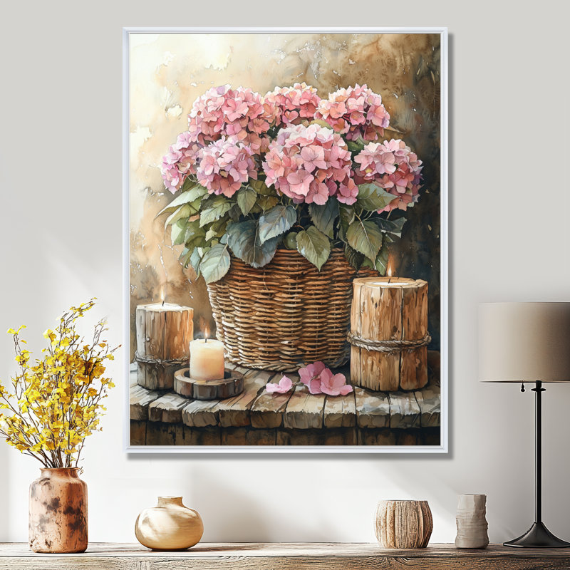 Hortensias dans un panier tressé avec bougie II - hydrangées, art mural, Reproduction avec cadre flottant, H 20 po x l 12 po