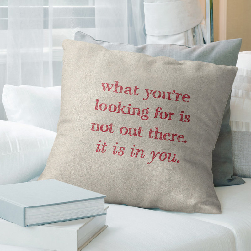 Coussin à la main, 26 po x 26 po, Blanc / Rouge, Polyester/ Bourre en polyester