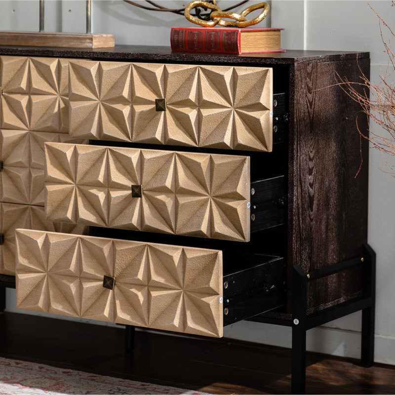 Buffet de console de style moderne du milieu du siècle, 49,27 po, 6 tiroirs, en bois massif, motif géométrique en losange 3D, pieds en métal noir, idéal pour la chambre d'enfant ou un appartement.