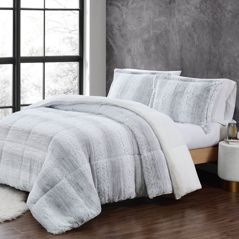 Christian Siriano NY Snow Leopard Comforter Set, Twin XL Comforter + 1 Standard Sham, Grey