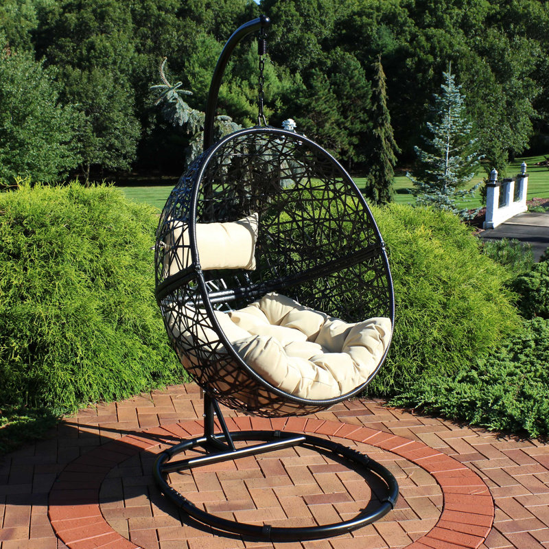 Chaise suspendue en résine tressée avec coussins et support Culloden - Crème, Crème