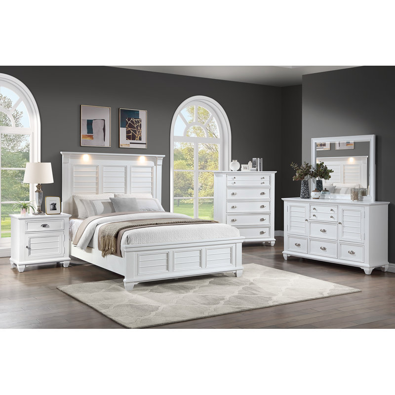 Commode Creston 61 po en bois d'acacia blanc avec miroir