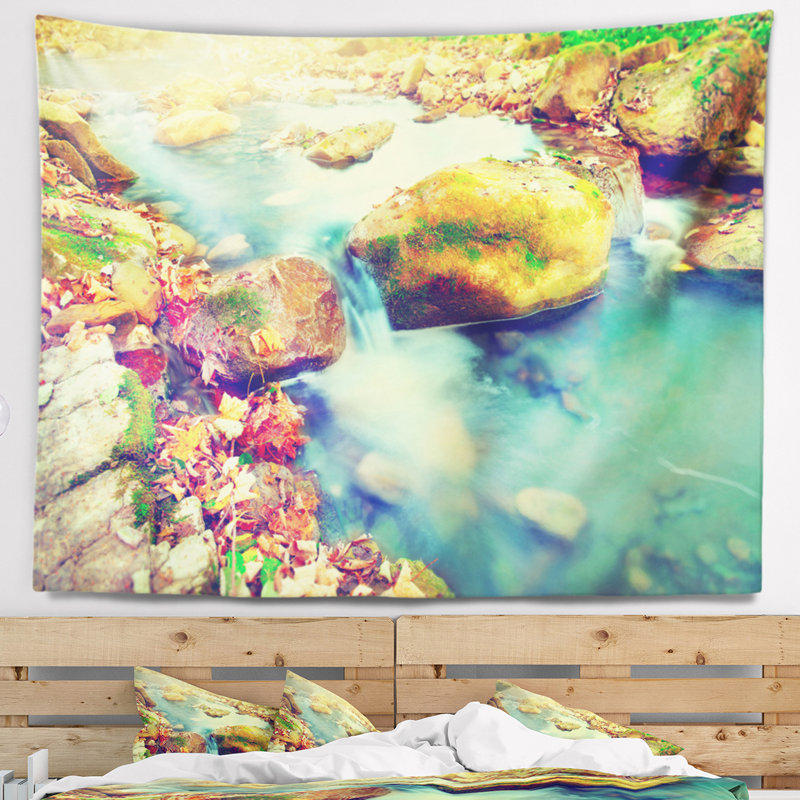 Tapisserie en polyester de mer de montagne avec pierres avec accessoires suspendus inclus, H 68 po x l 80 po