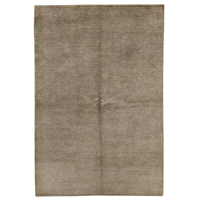 High-Quality Hand-Knotted Cream Area Rug