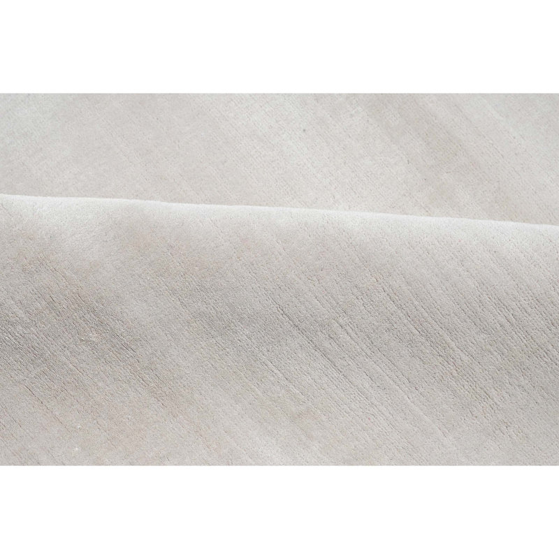 Silk Area Rug in Cream, Rectangle 9' x 12'