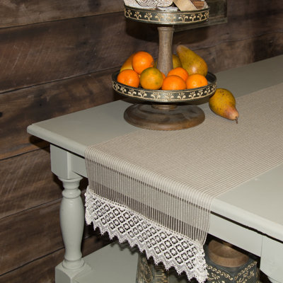 Chemin de table Arles