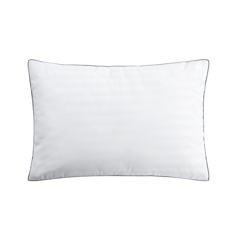 Coussin Perry Ellis, Très grand lit