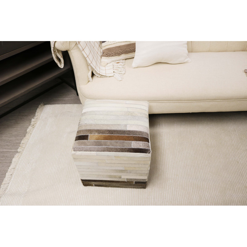 Repose-pieds en cuir Chadric