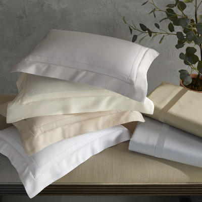 Iris Bedding