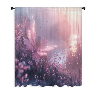 Marcinda Curtain