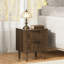 Table de chevet Mid-Century moderne avec design cannelé, 2 tiroirs spacieux, pieds en bois massif pour la chambre à coucher, le bureau personnel et le salon