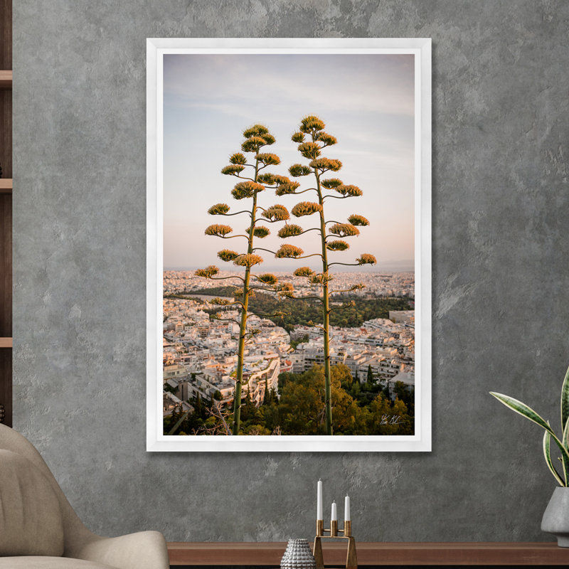 Agave sur les hauteurs d'Athènes II, H 54,75 po x l 37,5 po x P 1,5 po, Blanc