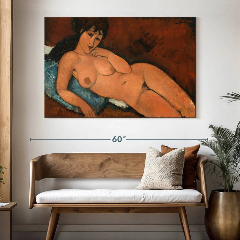 Leisha nue sur un coussin bleu, H 34 po x l 51 po