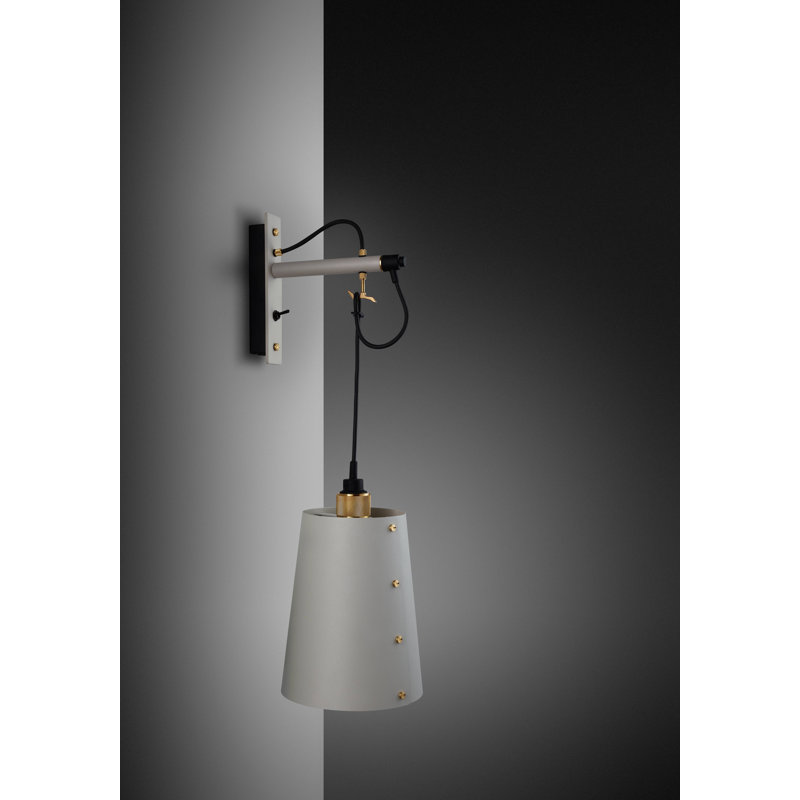 Armed Sconce, 10.2 x 8.3, Stone/Brass