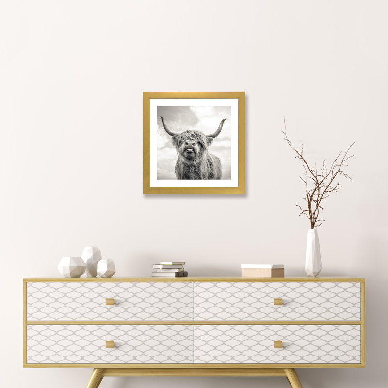 «Funny Girl» par Mark Gemmell - reproduction de photo, H 16 po x l 16 po x P 1 po, Papier dans un cadre photo, Doré