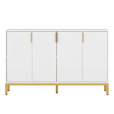 Buffet de luxe blanc et doré avec rangement spacieux et portes géométriques pour une élégance moderne