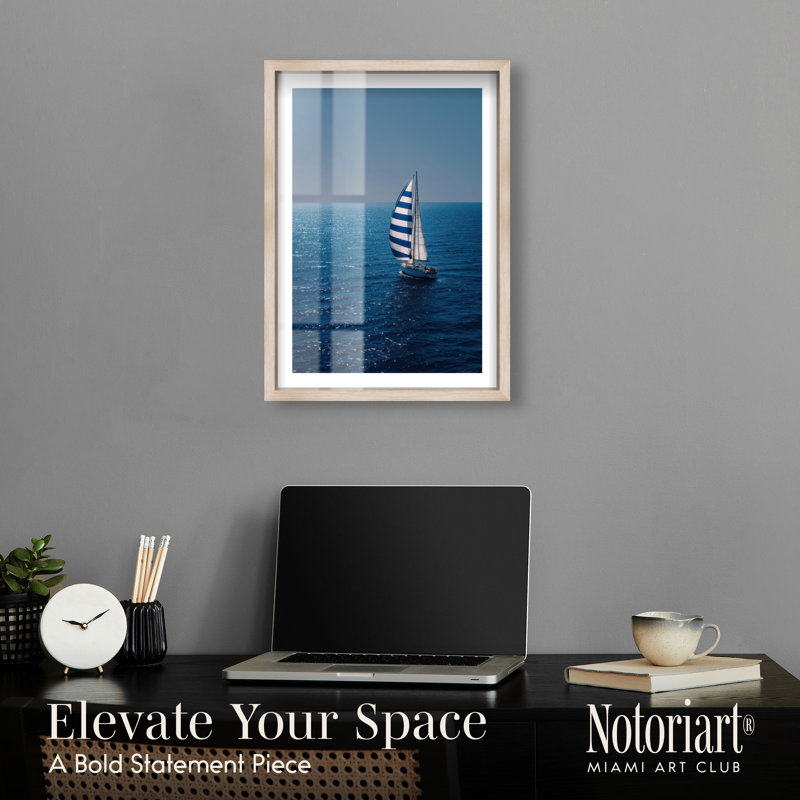«Sail the Blue Seas» par Coastal Glam Art par Notoriart, cadre en chêne naturel, H 25 po x l 17 po, H 25 po x l 17 po