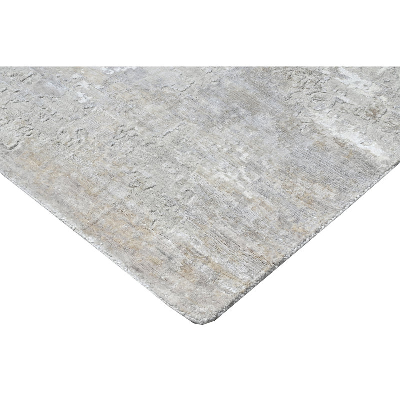High-Quality Hand-Knotted Ivory Area Rug, Rectangle 5' x 8'