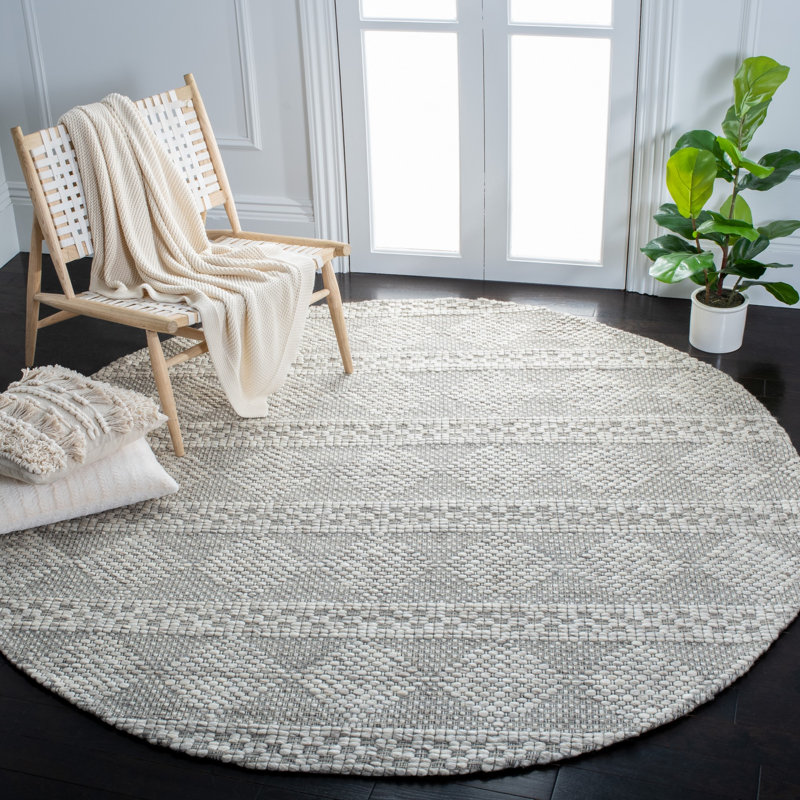 Solihull Performance Southwestern Rug, Round 7'