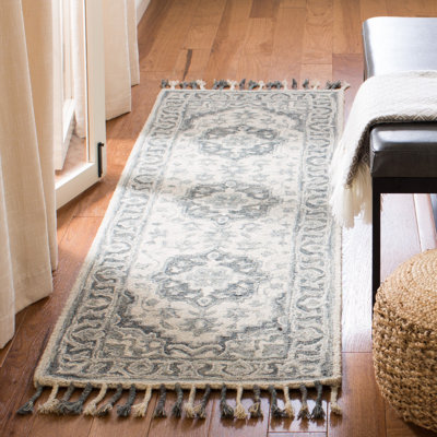 Vahakn Hand Tufted Wool Oriental Rug
