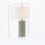Lampe de table en céramique nervurée