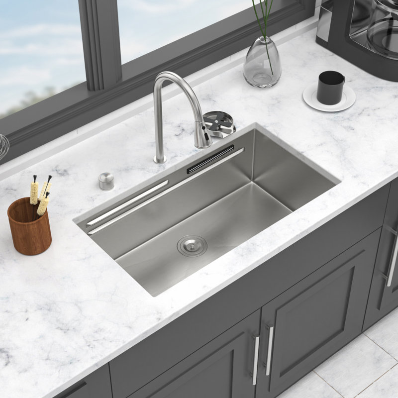 Évier de cuisine Modern Waterfall, acier inoxydable 33 po, nickel brossé pour la maison