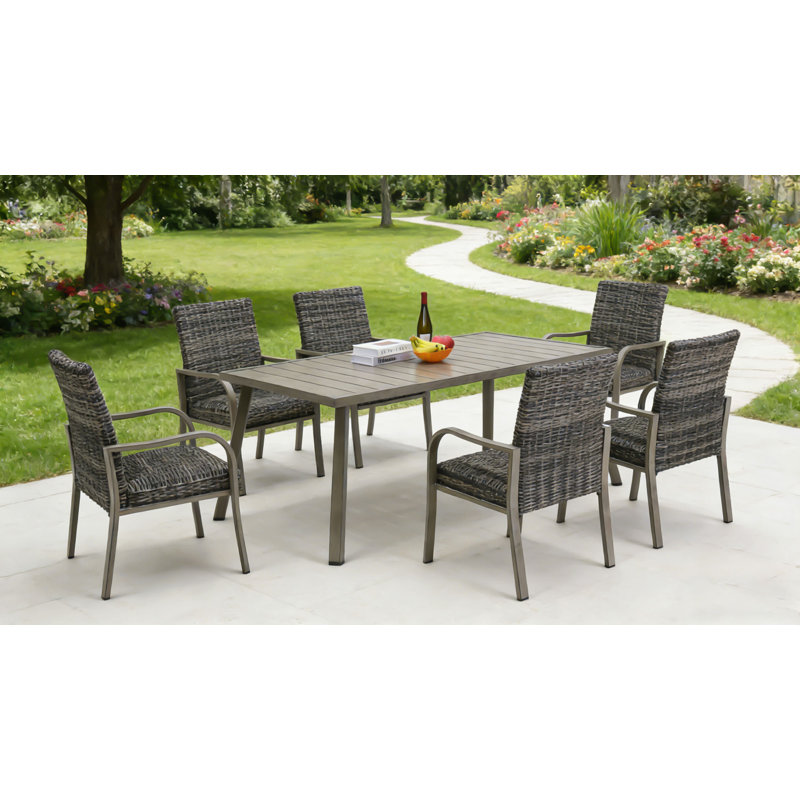 Table de salle à manger d'extérieur en fer - résistante aux intempéries et peu encombrante pour le patio