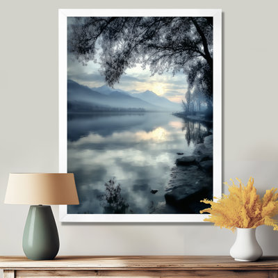 «Serene Lake At Dawn With First Light», art encadré lac, décoration murale paysage bleu