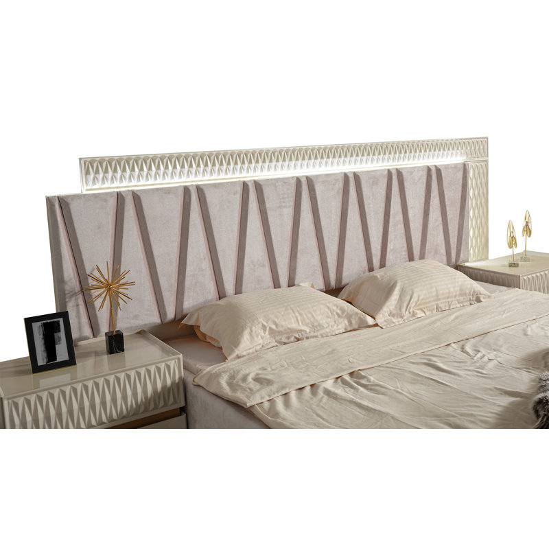 Ensemble de chambre en bois Delfano