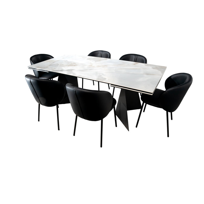 Brynlynn 6 - Person Dining Set