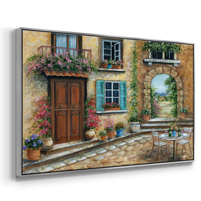 " Tuscan Courtyard "