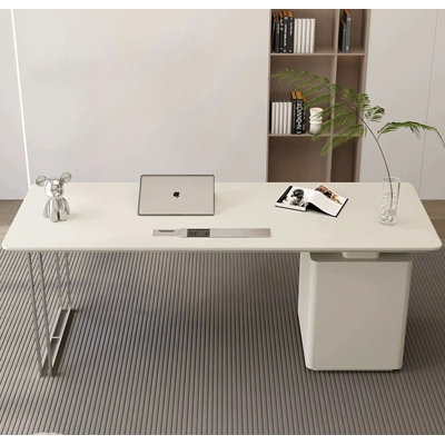 Bureau italien minimaliste avec tiroirs