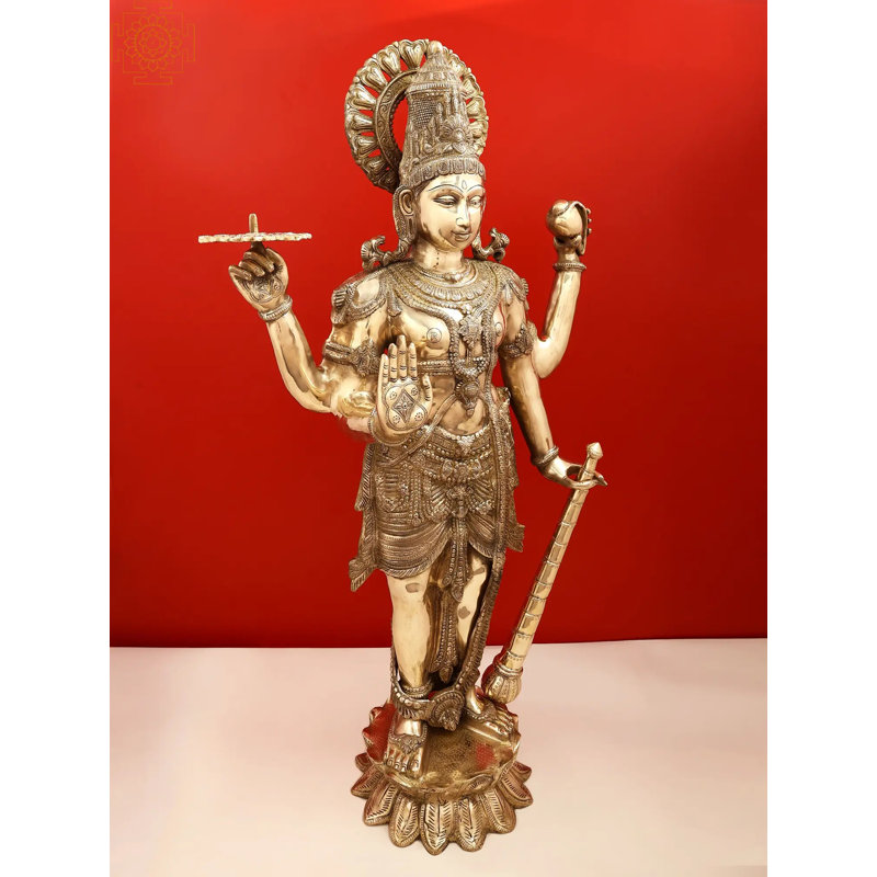 Grand lord debout Vishnu