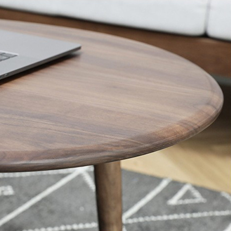 Table basse en bois massif faite à la main lisse