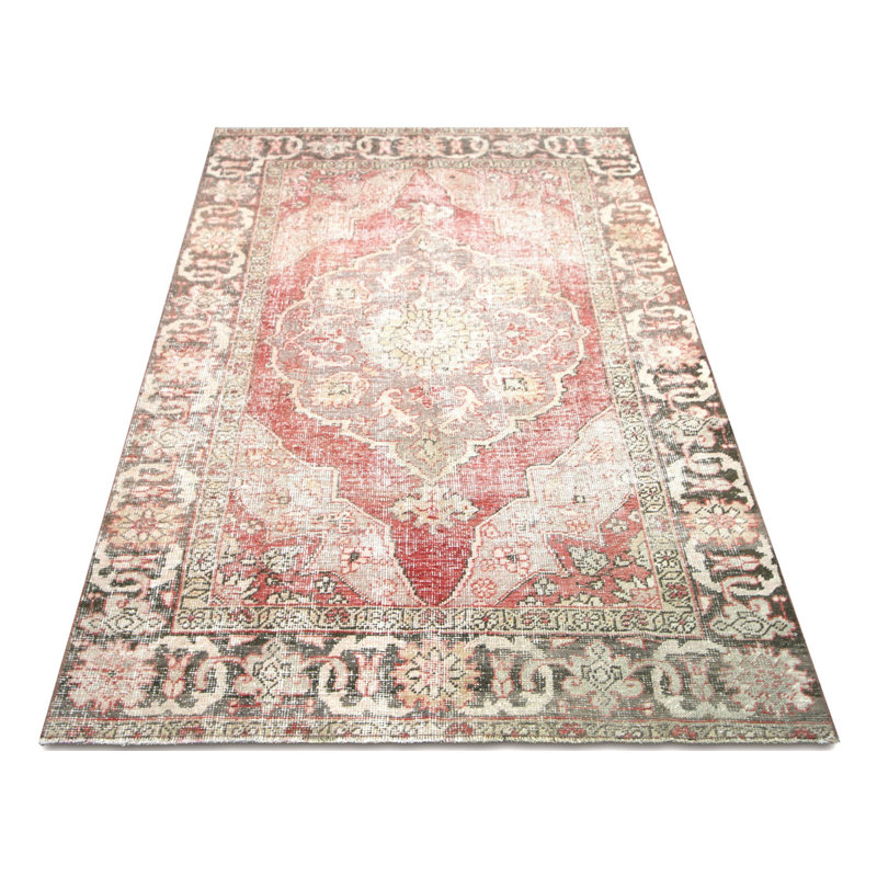 One-of-a-Kind 5'4" X 9'1" 1900s Wool Area Rug in