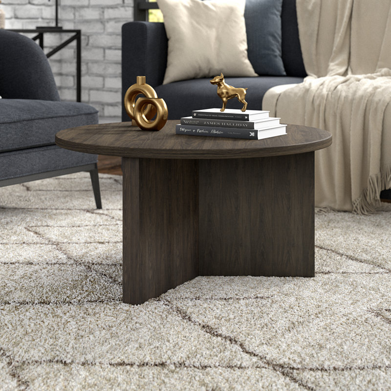 Table basse ronde de 32 po en aulne brun Anders, H 17 po x l 32 po x P 32 po, Brun aulne