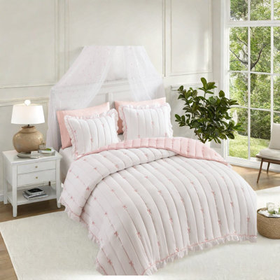 Ensemble de literie brodée avec charme, courtepointe en microfibre pour les chambres confortables
