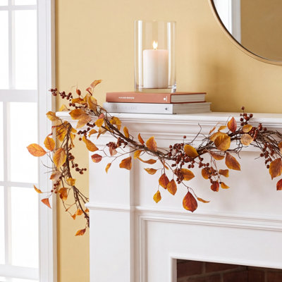 4 " Berry and Twig Garland