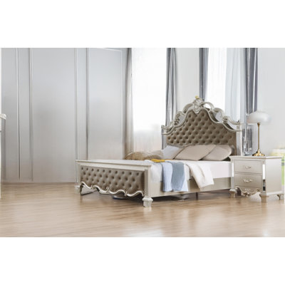 Ensemble de chambre à coucher tapissier à panneaux Ebonee