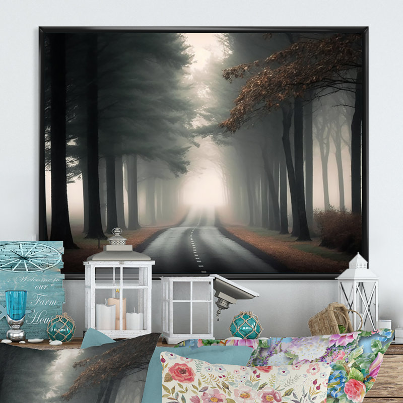 «Misty Road Through the Forest I», reproduction sur toile, H 12 po x l 20 po x P 1 po, Cadre flottant noir