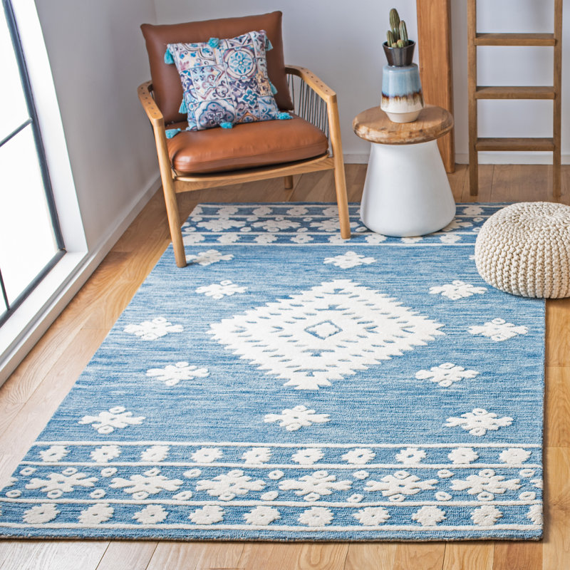 Hand Tufted Wool/Cotton Southwestern Rug in Blue, Rectangle 4' x 6'