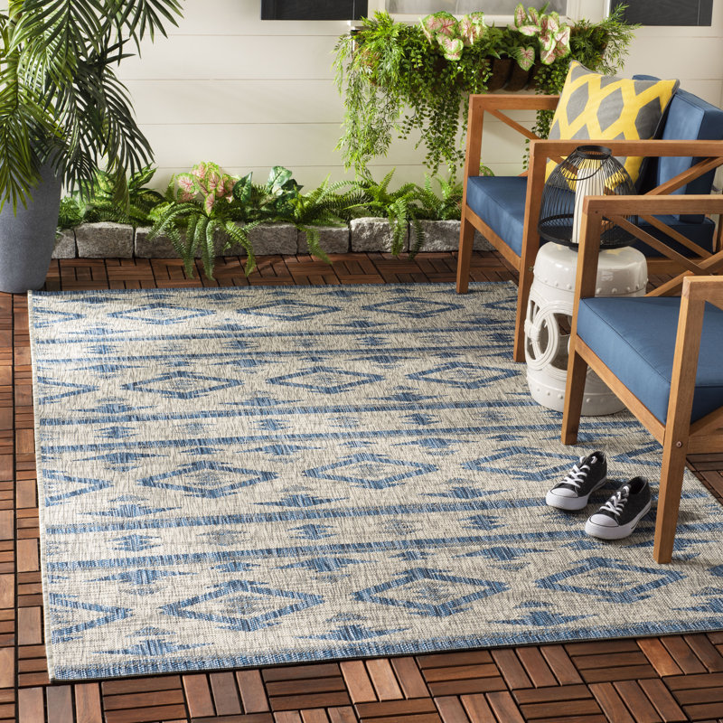 Amarien Southwestern Indoor/Outdoor Area Rug, Rectangle 6'7" x 9'6"