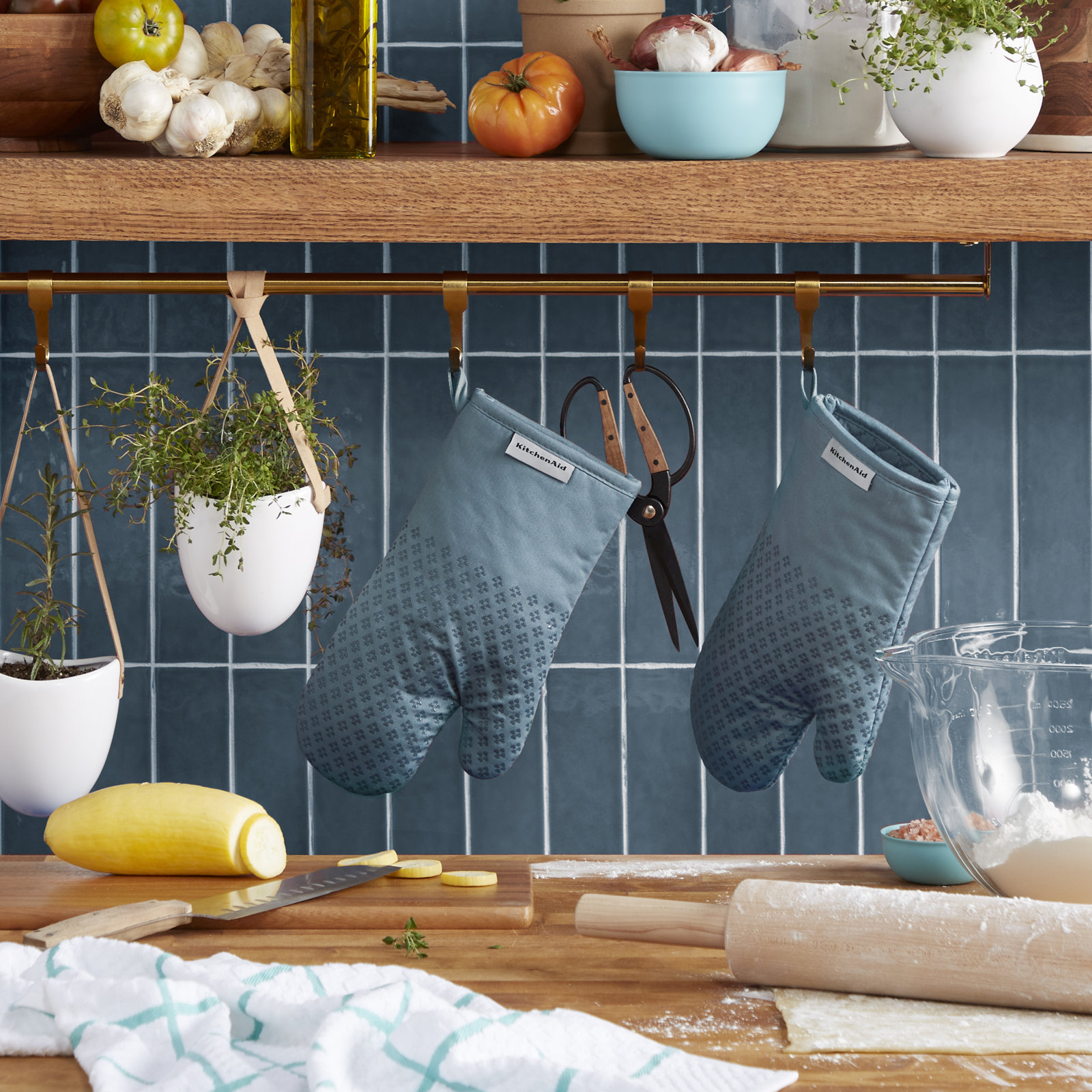 KitchenAid Asteroid Oven Mitt, Fog Blue