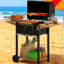 Barbecue au charbon de bois noir avec grille de 245 pouces carrés, support de réchaud, poêle à hauteur réglable, couvercle ventilé, tablettes pour les ingrédients et fonction d'ouverture de bouteille, trois couvercles réglables