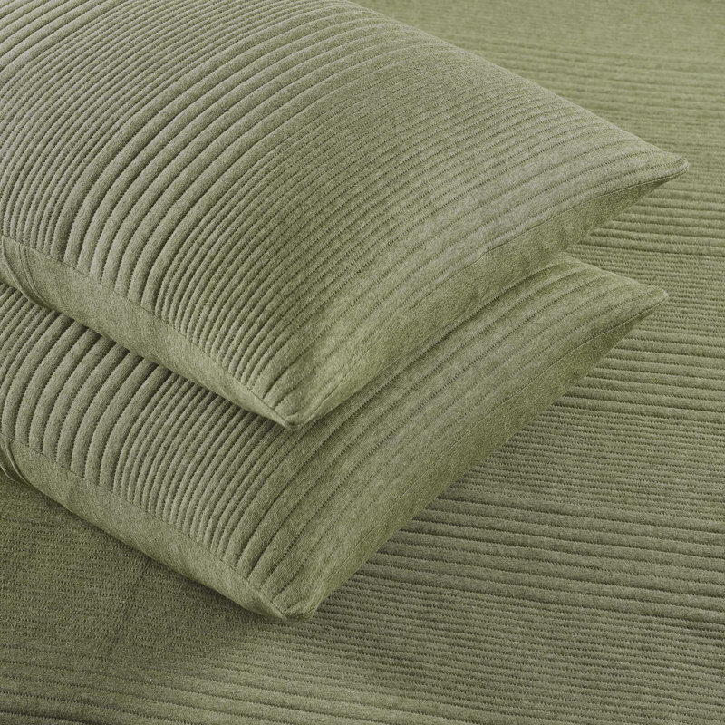 Gizella Standard Cotton Blend Reversible Quilt Set, King Quilt + 2 King Shams, Fern
